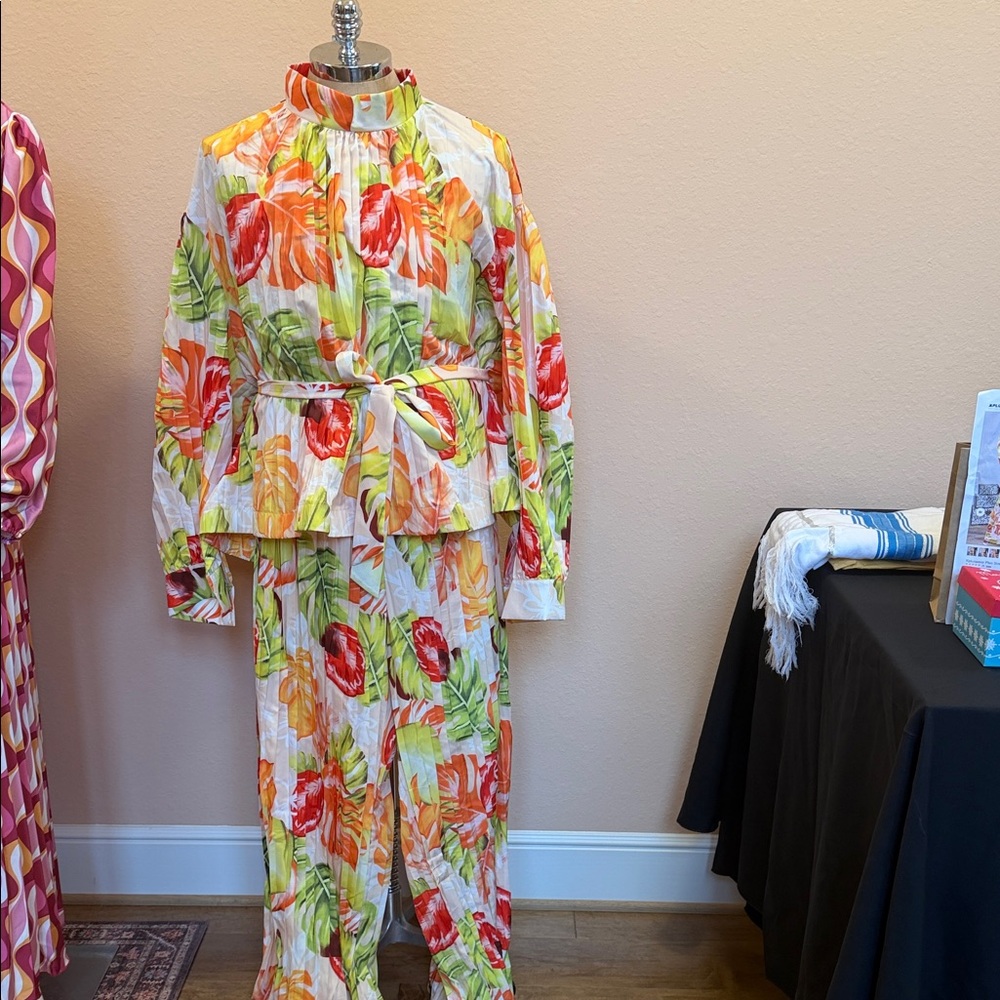 Vibrant Floral Women's Pantsuit